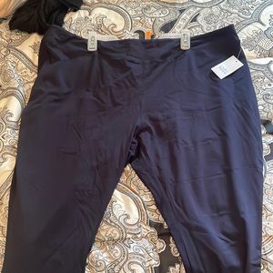 BRAND NEW Croft and Barrow Plus Size  Mid Rise Knit Legging Navy Size 3X